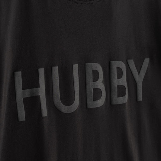 Hubby Puff Print T-shirt. Crewneck black t-shirt made of high-quality 100% cotton.