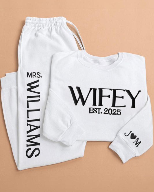 Embossed WIFEY Sweatshirt & Joggers Set - Contrast