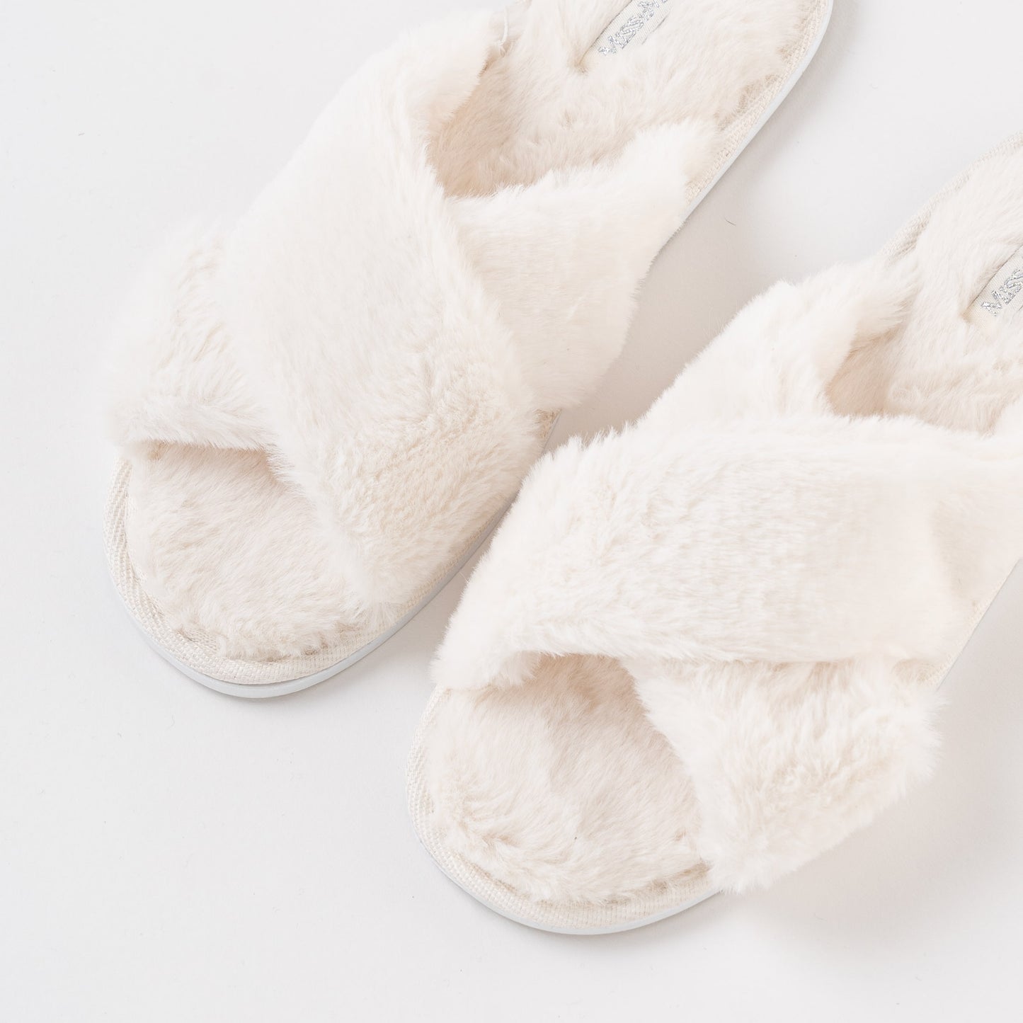Fluffy Slippers - White