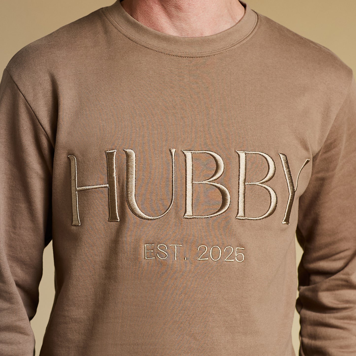 Embroidered HUBBY Sweatshirt - Mocha