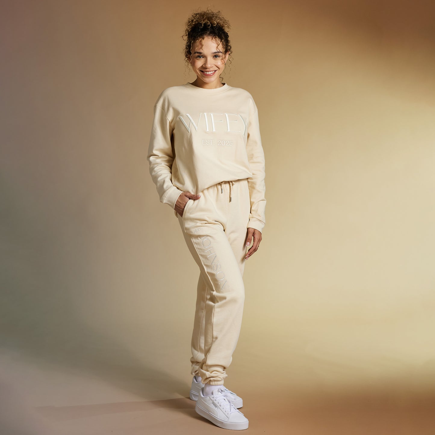 Embroidered WIFEY / HUBBY Sweatshirt & Joggers Set