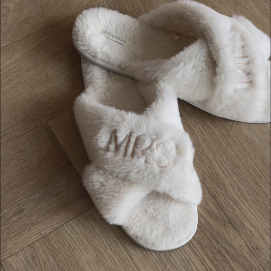 MRS Fluffy Slippers - Ivory