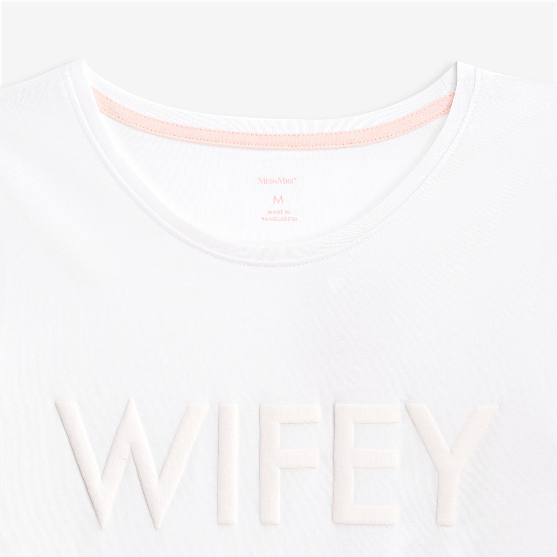 Wifey Puff Print T-shirt Set. Crewneck white t-shirt made of high-quality 100% cotton.