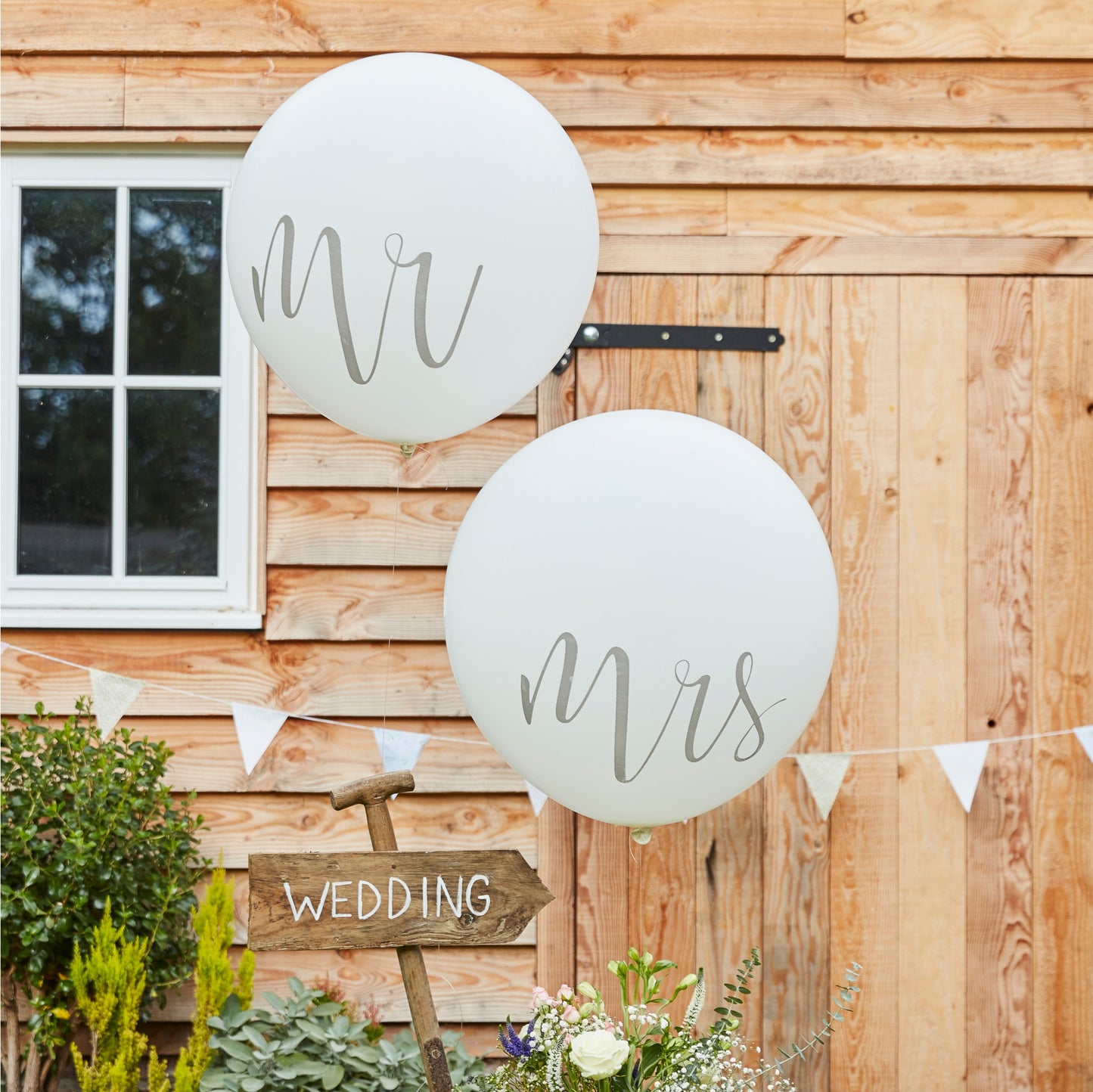 Mr & Mrs Rustic Country Balloons